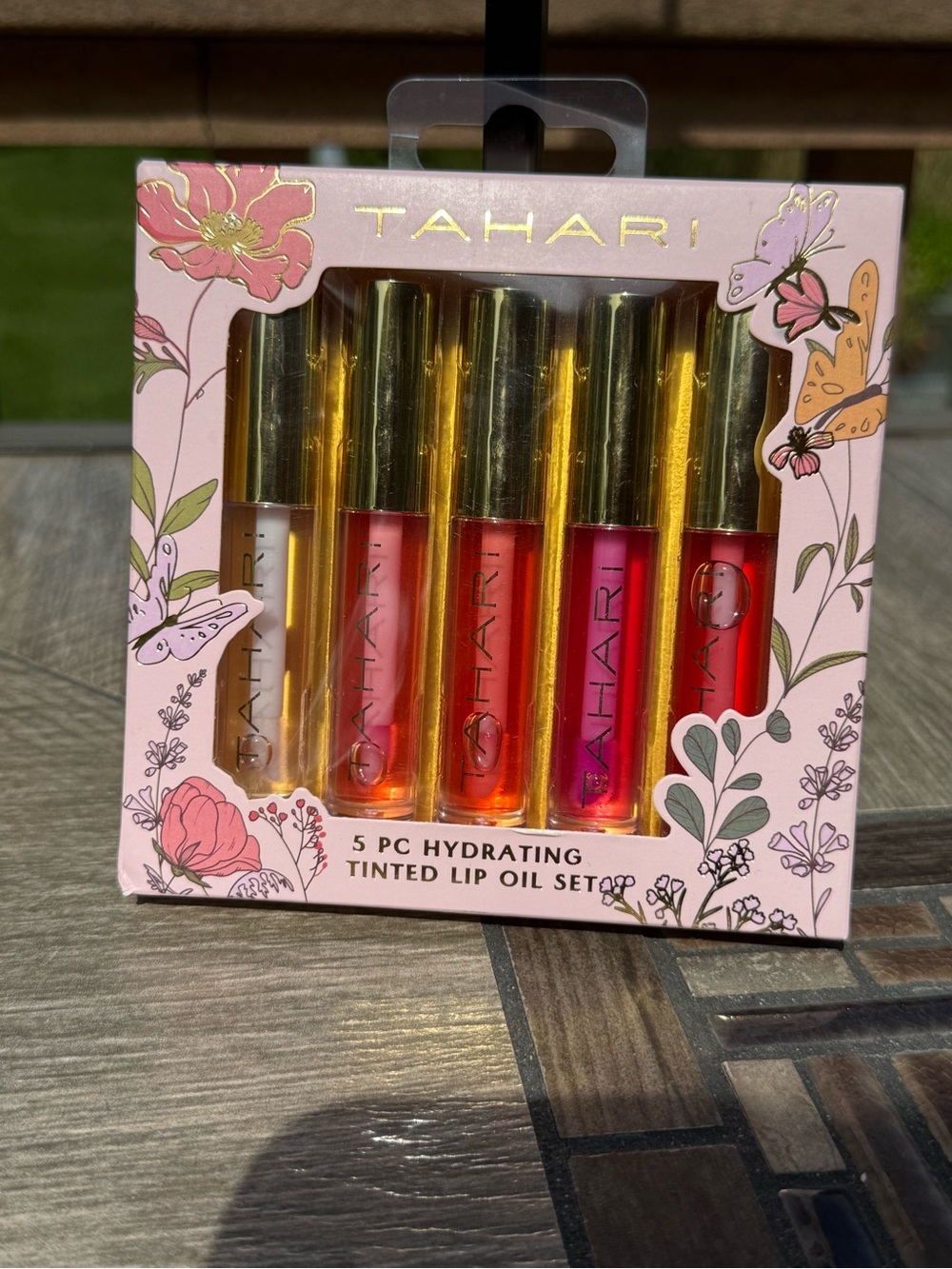 Tahari 5-Piece Hydrating Tinted Lip Oil Set - Pink/Red Shades - Picture 3 of 6